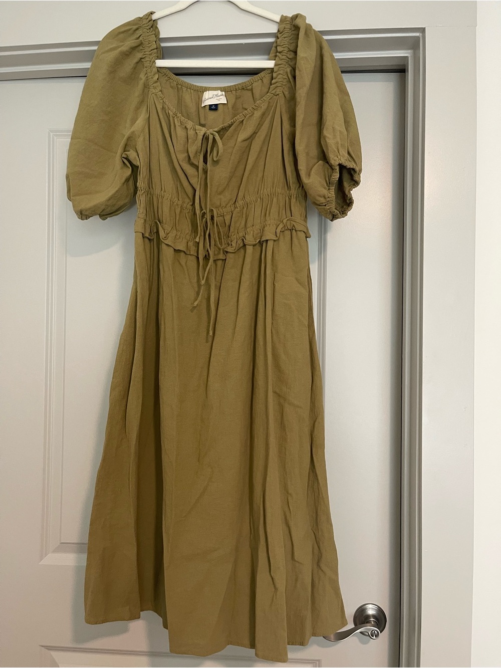 Universal Threads Olive Green Puff Sleeve Midi Dress with Tie Front and keyhole